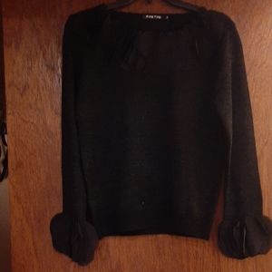 Nancy Yang Womens Sweater-Black Long Sleeve